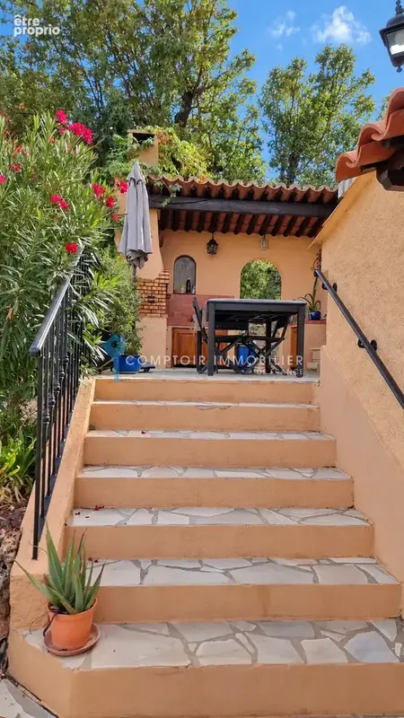 VAR (83) - À VENDRE - FLAYOSC - Villa 3 chambres avec vue dominante sur les collines de Flayosc - photo 17