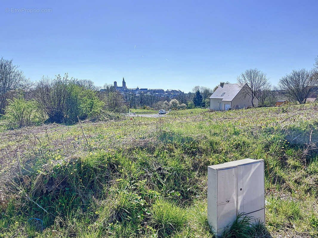 Terrain à COUTANCES