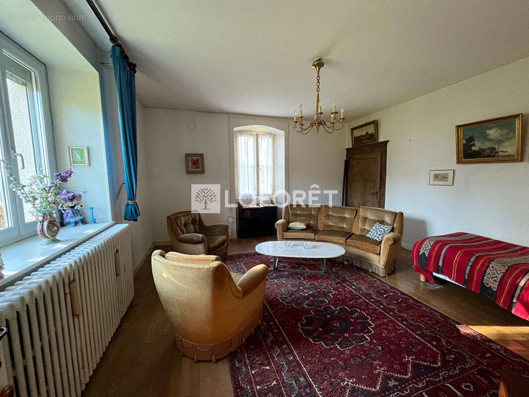 Maison à FRAISANS