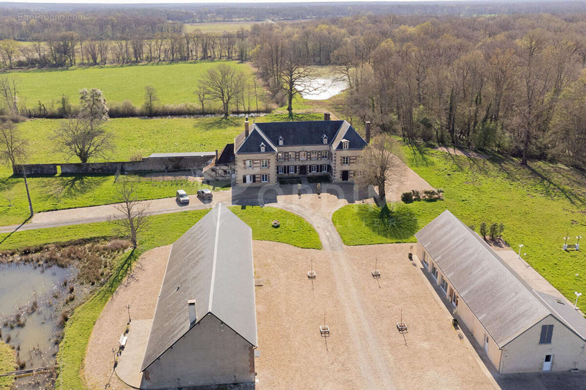 Maison à BRETEAU