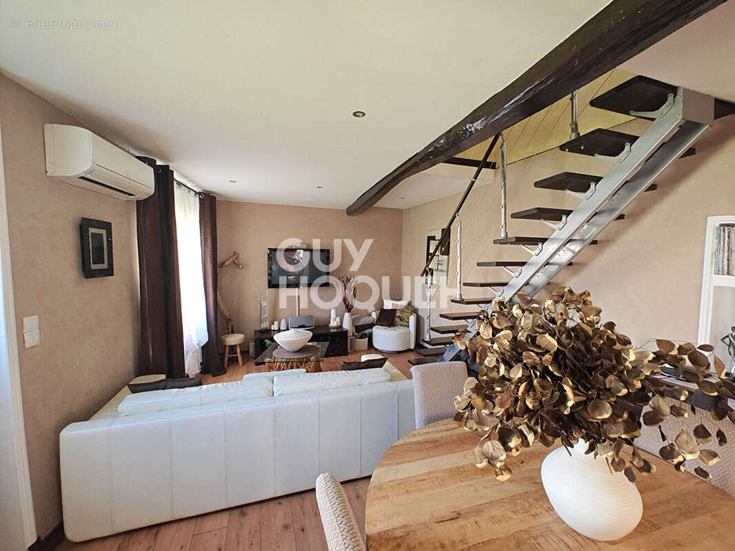 Maison de 113m² à Saint-Genis-l'Argentière - photo 4