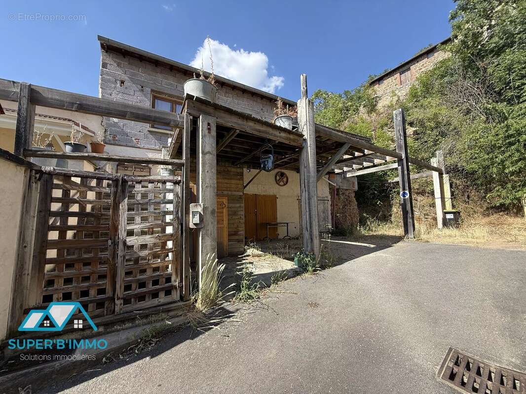 Maison à JUMEAUX