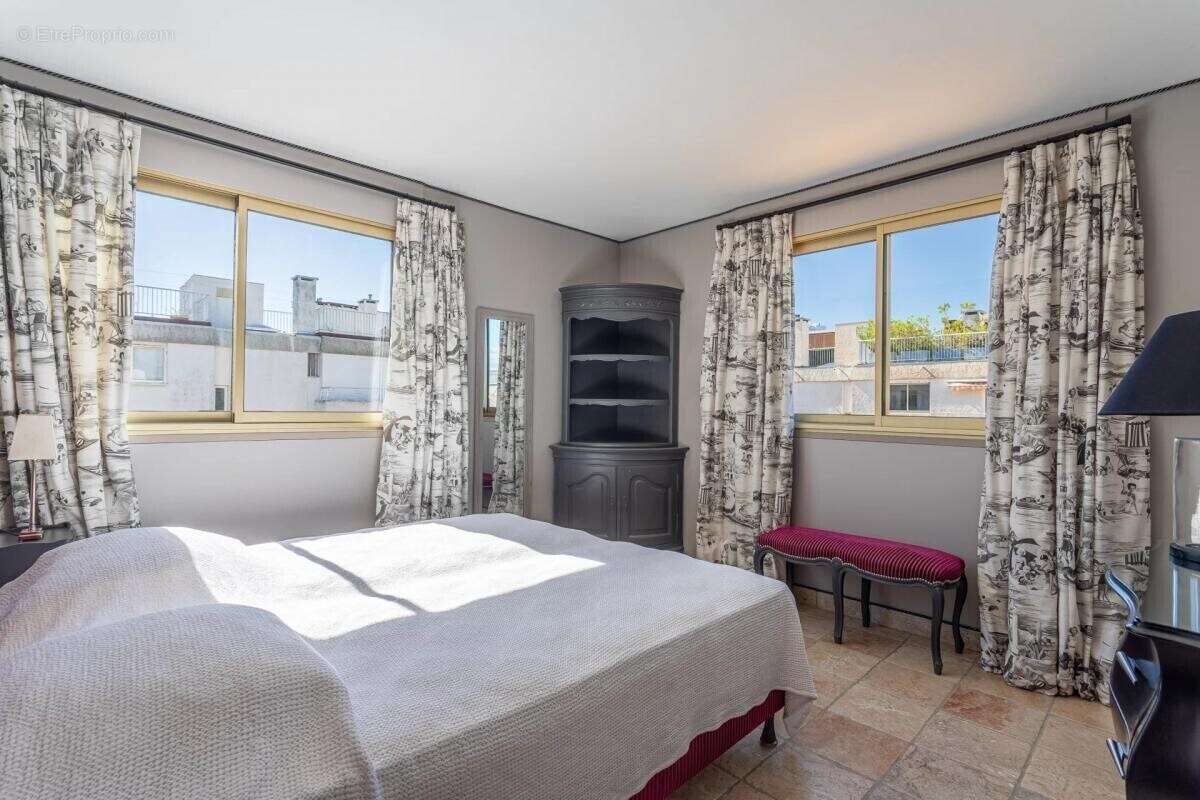 Appartement à SAINT-TROPEZ