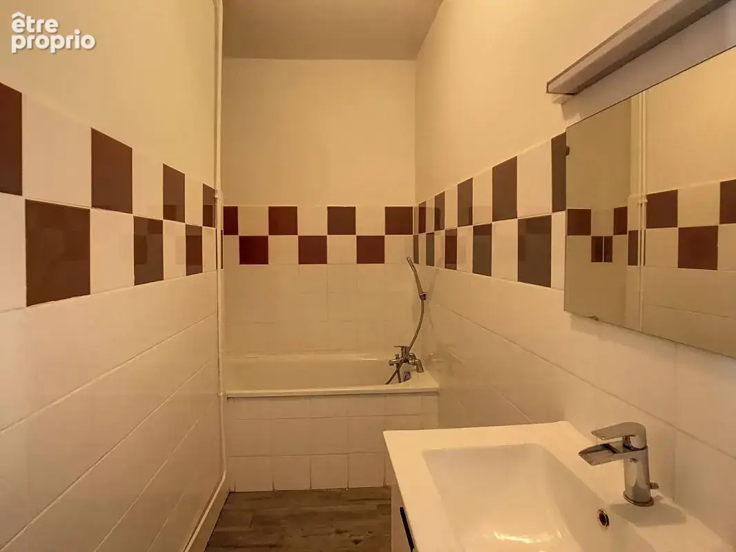 T3 60 m² loué – centre-ville de tournon – investissement locatif - photo 5