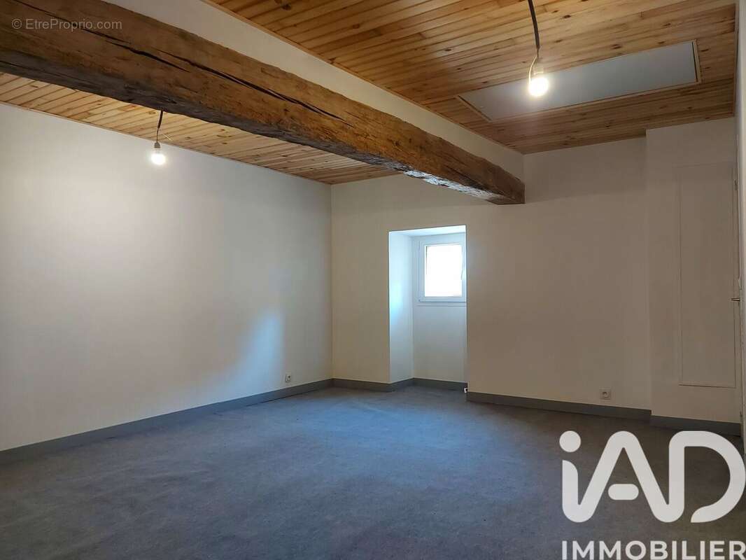 Maison 160 m² à Noisy-Rudignon  - photo 7