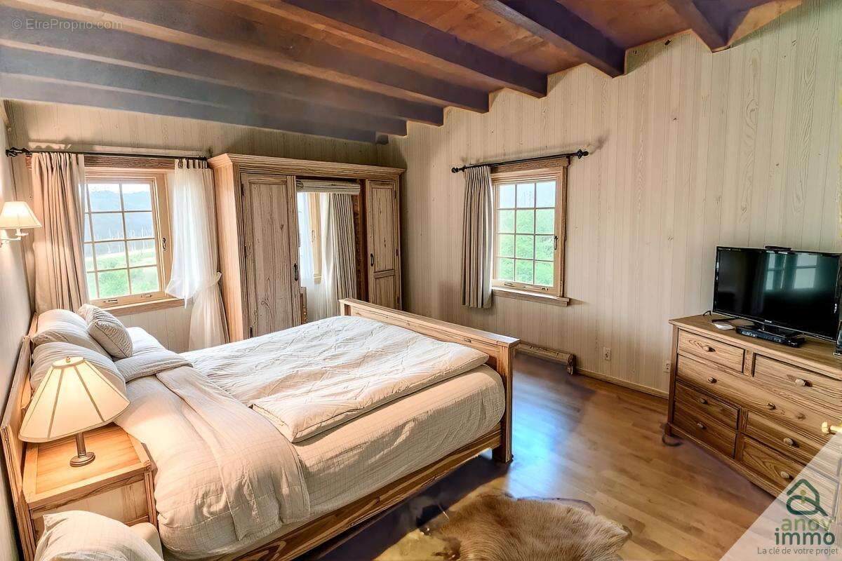 Maison à SAINT-MARTIN-DE-JUSSAC