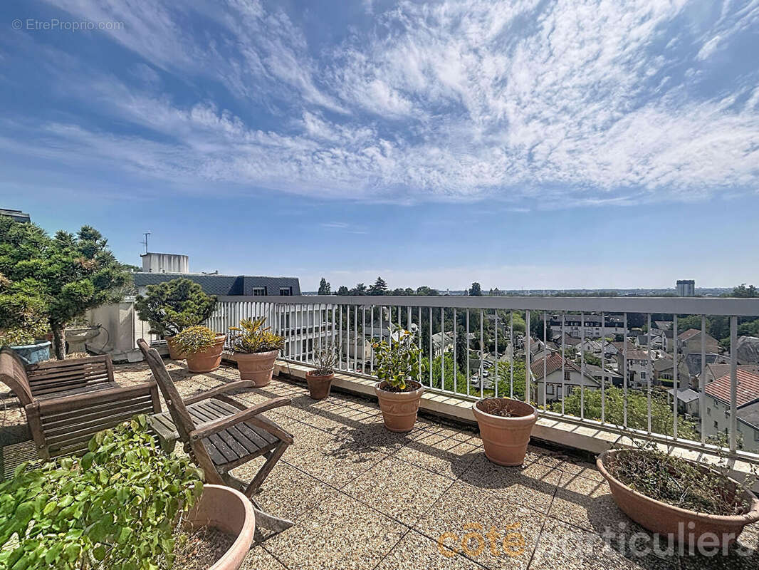 Appartement à SAINT-CYR-SUR-LOIRE