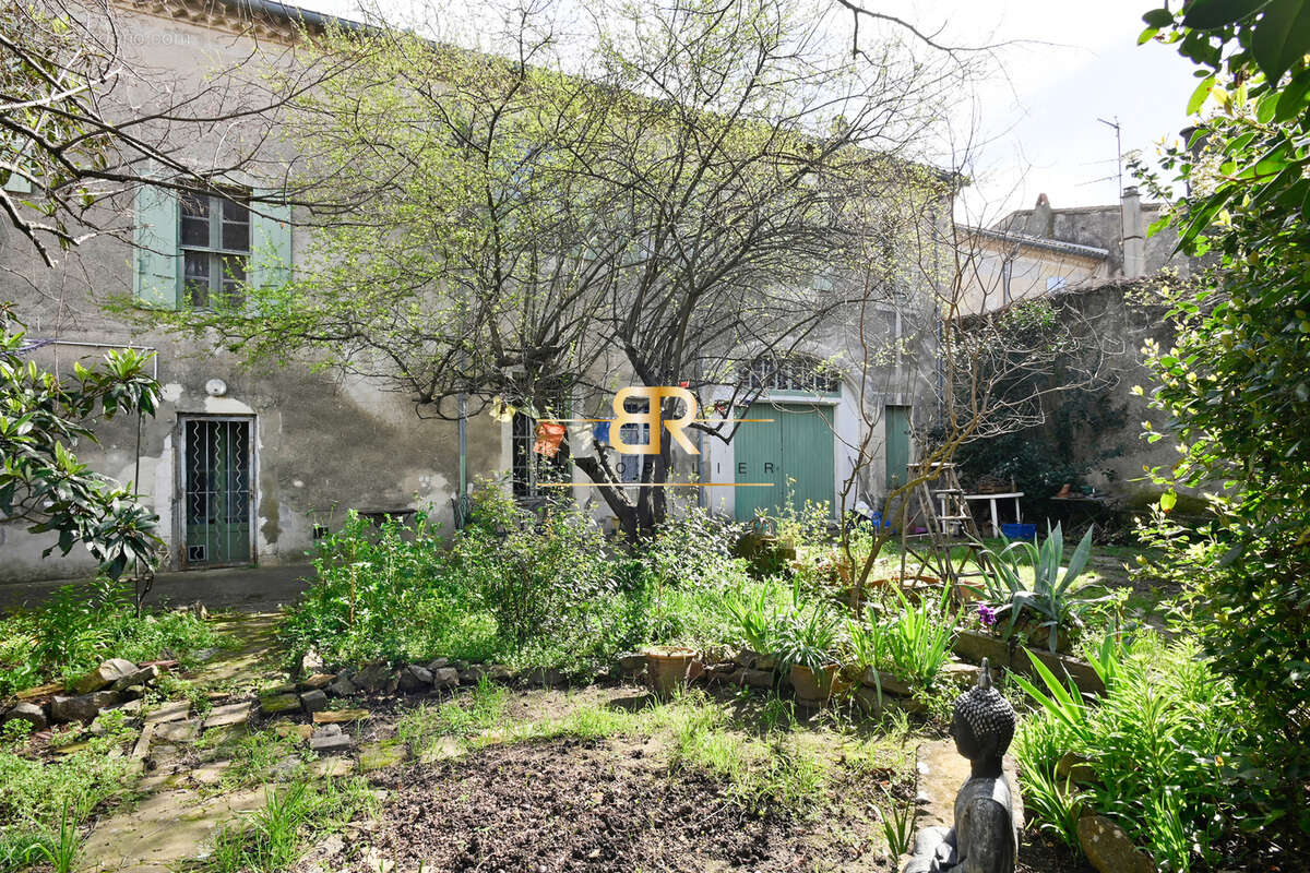 Maison à UCHAUD