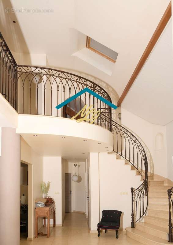 Maison d'architecte de 200 m2 - photo 3