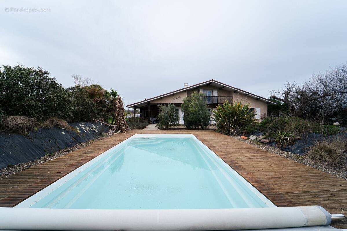 Maison à RENUNG