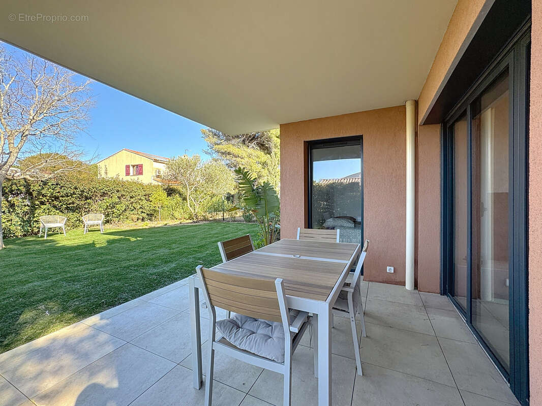 Appartement à SIX-FOURS-LES-PLAGES