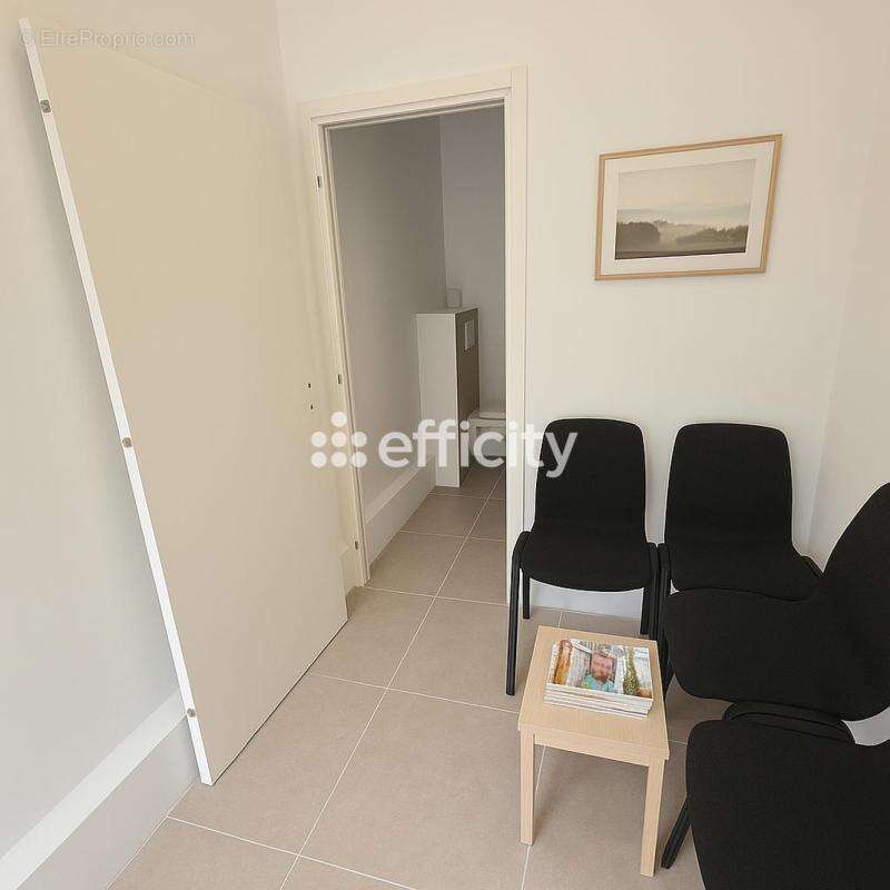 Locaux/Biens immobiliers - photo 4