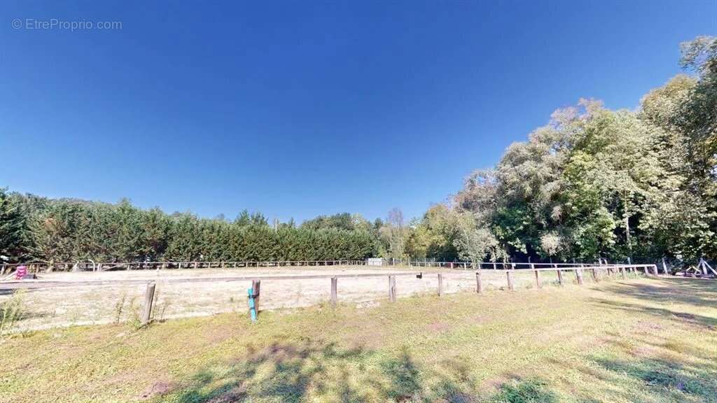 Propriete equestre de 9 hectares aux portes de paris - photo 12
