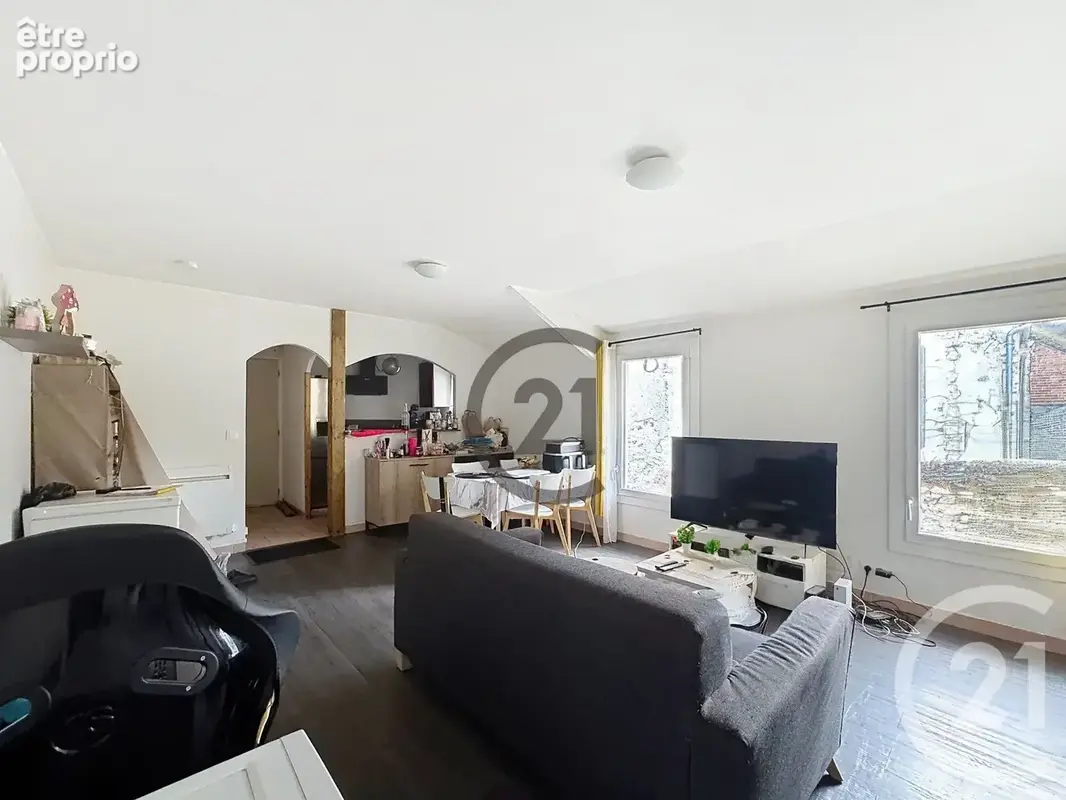 Appartement 2 pièces 44 m² à vendre à Montereau-Fault-Yonne (77130) - photo 2