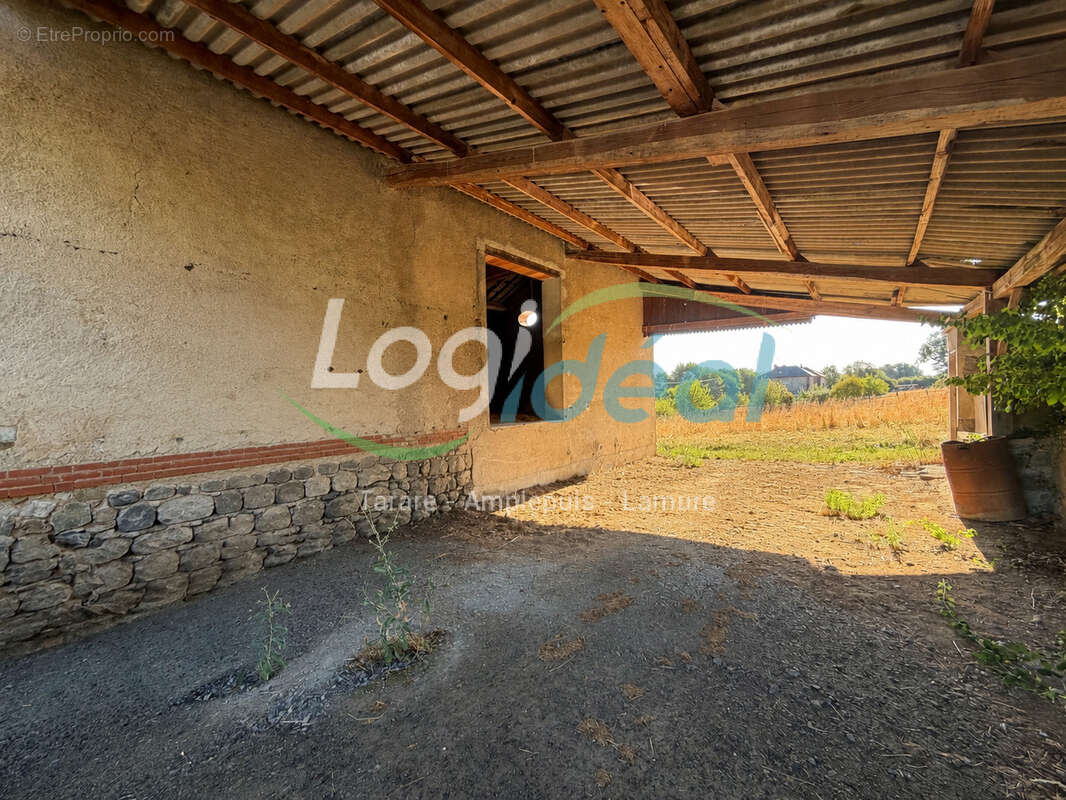 Grange en pierre à réinventer   Un projet unique entre charme de l'ancien et potentiel exceptionnel - photo 3