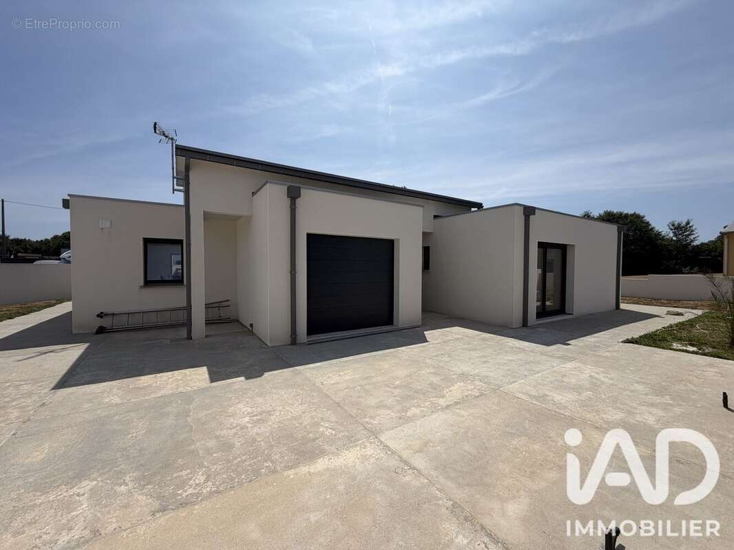 Maison 110 m² à Concarneau  - photo 3