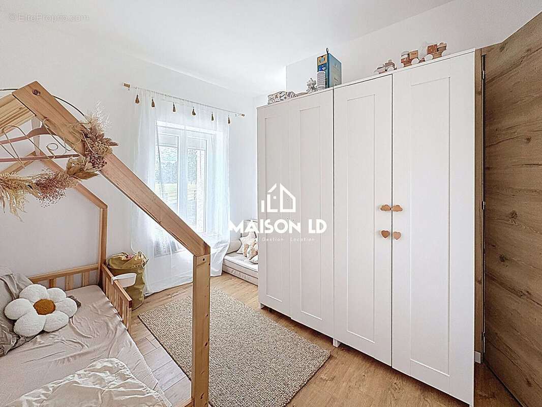 Maison à MONDEVILLE