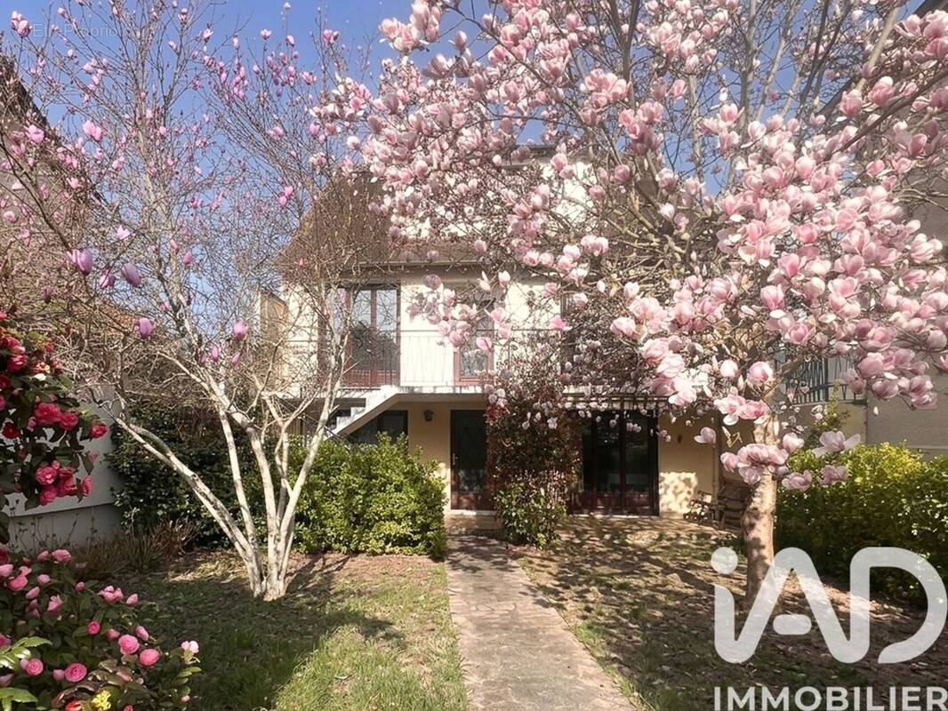 Photo 1 - Maison à MONTGERON