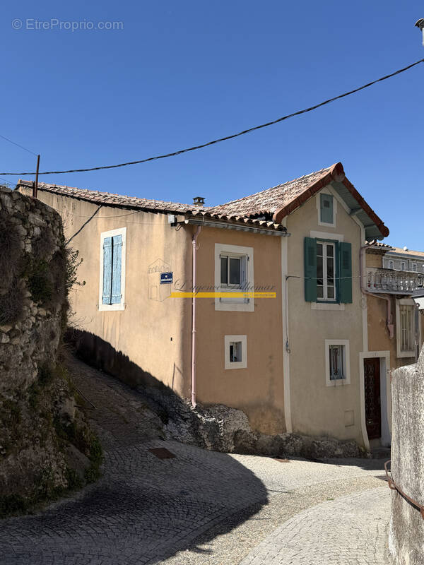Maison à VIVIERS