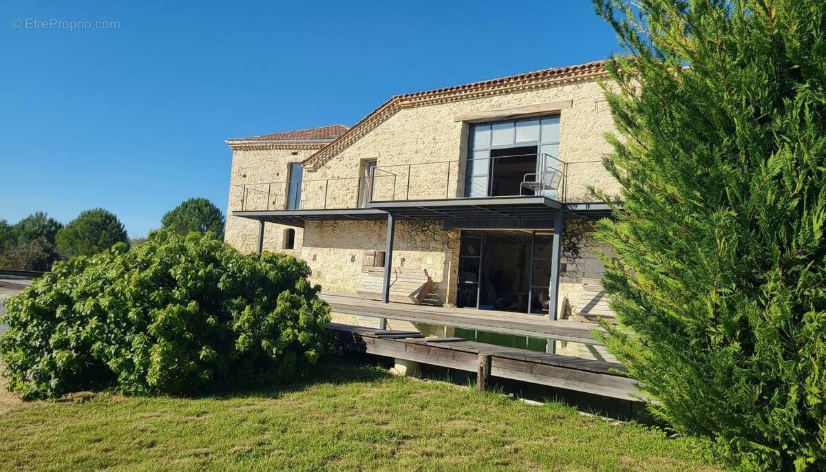 Maison à BRASSAC