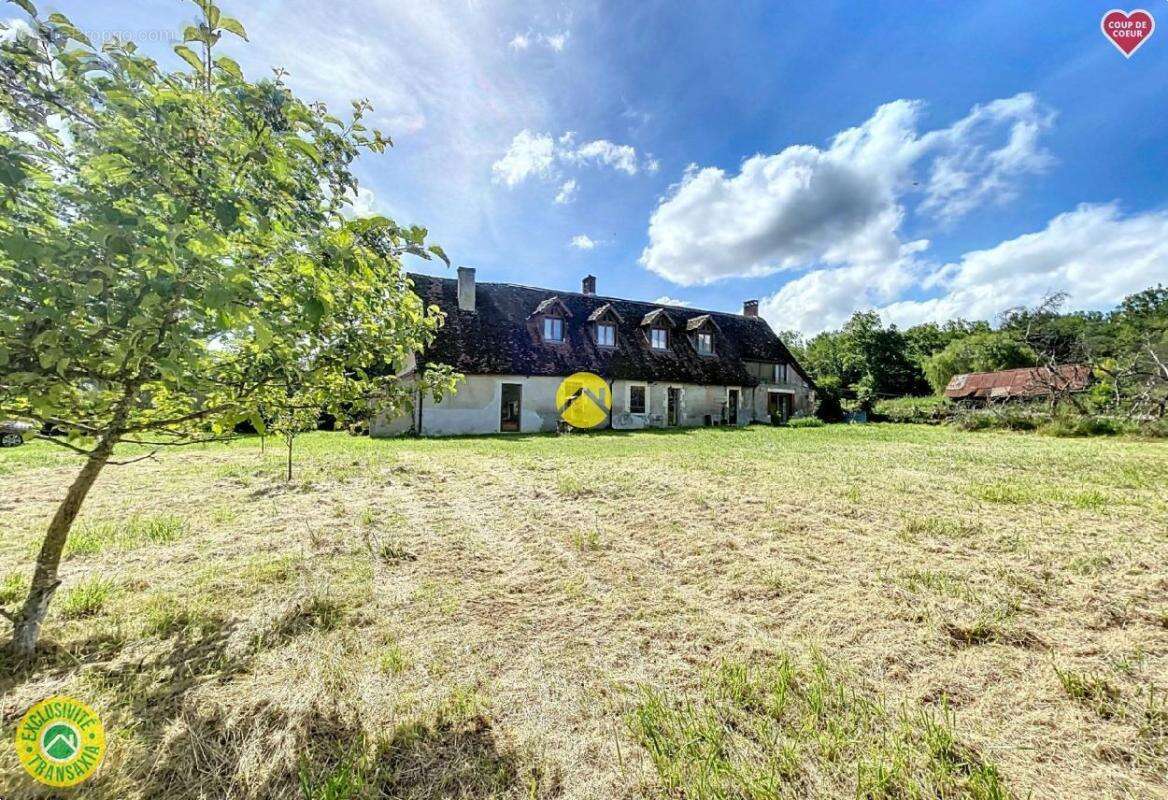 Maison à JOUET-SUR-L'AUBOIS