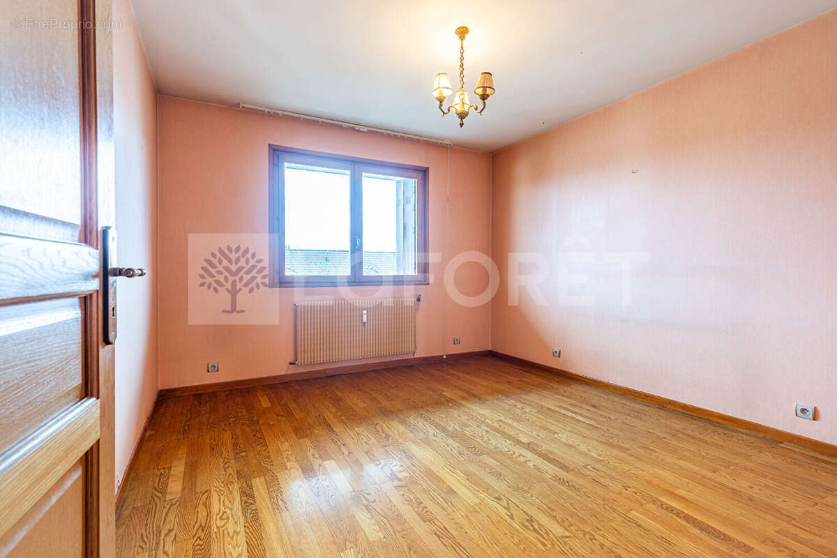 Agence immobiliere laforet - "pissenlit" - annecy le veiux - secteur clarines - appartement t4 de 99,57m² - dernier etage - terr - photo 9