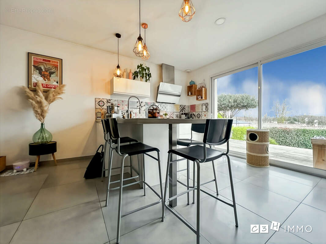 Maison à LAVERNOSE-LACASSE