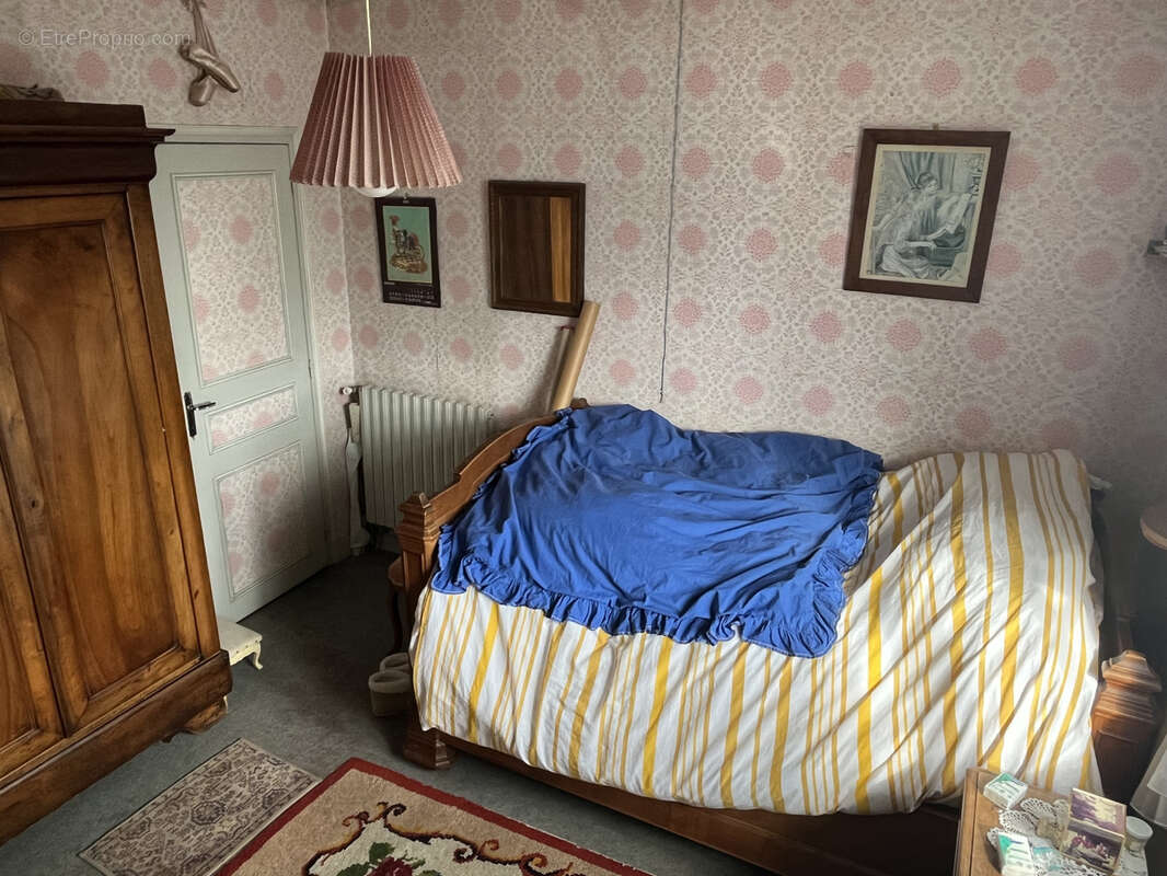 Maison à MAURIAC