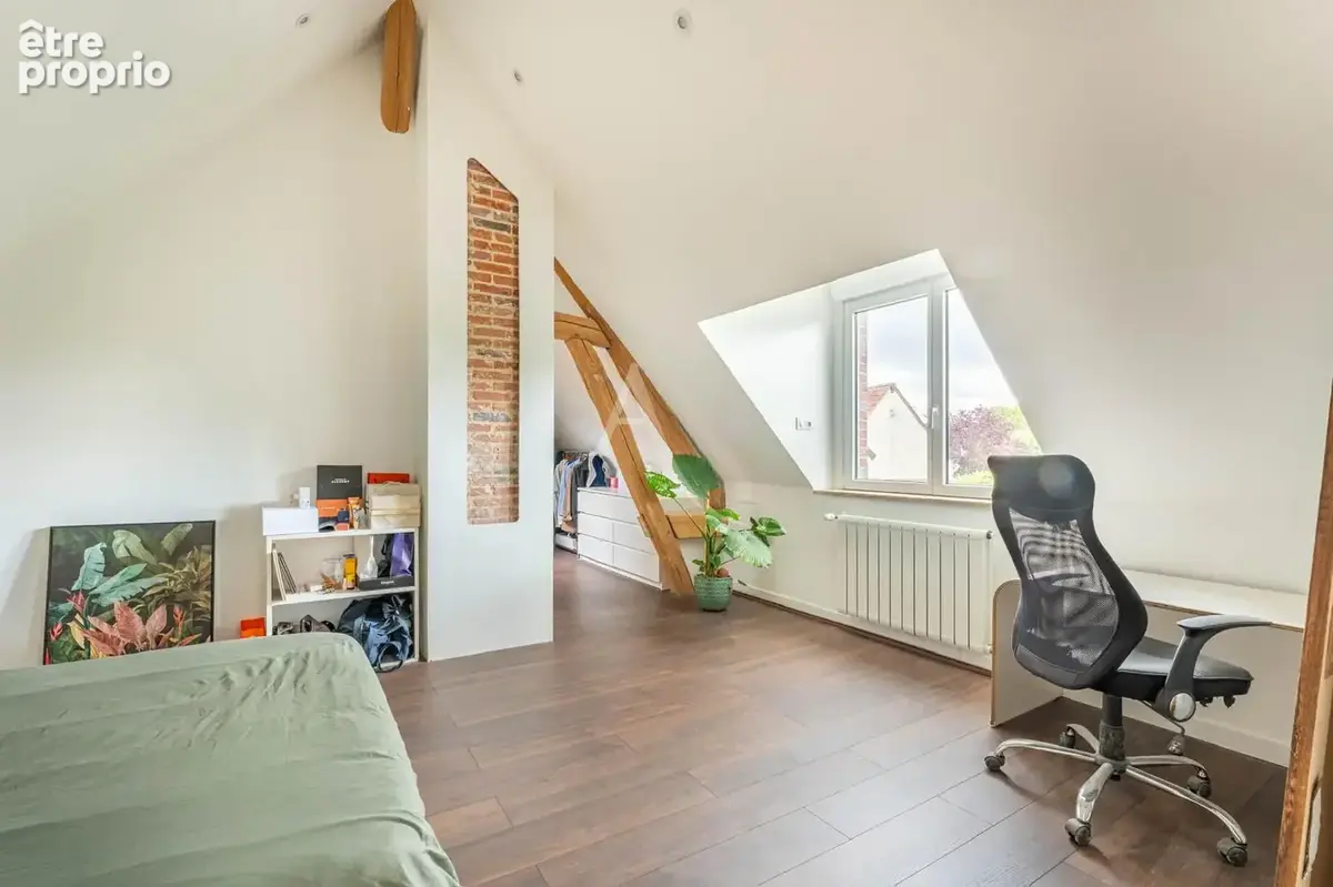 Longère rénovée 6 pièces 196 m² à Mainvilliers - photo 5