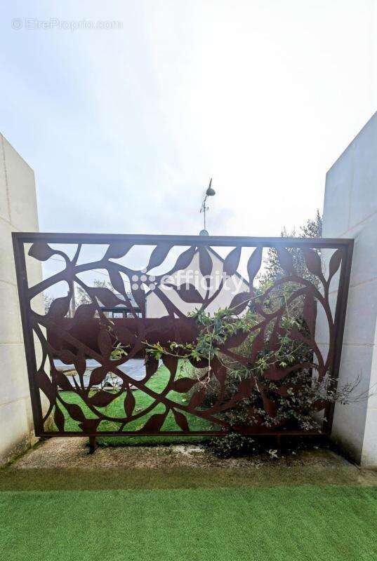 Maison à BEAUMONT-EN-VERON