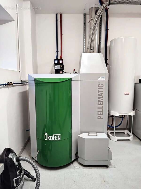 Maison à LA BASSE-VAIVRE