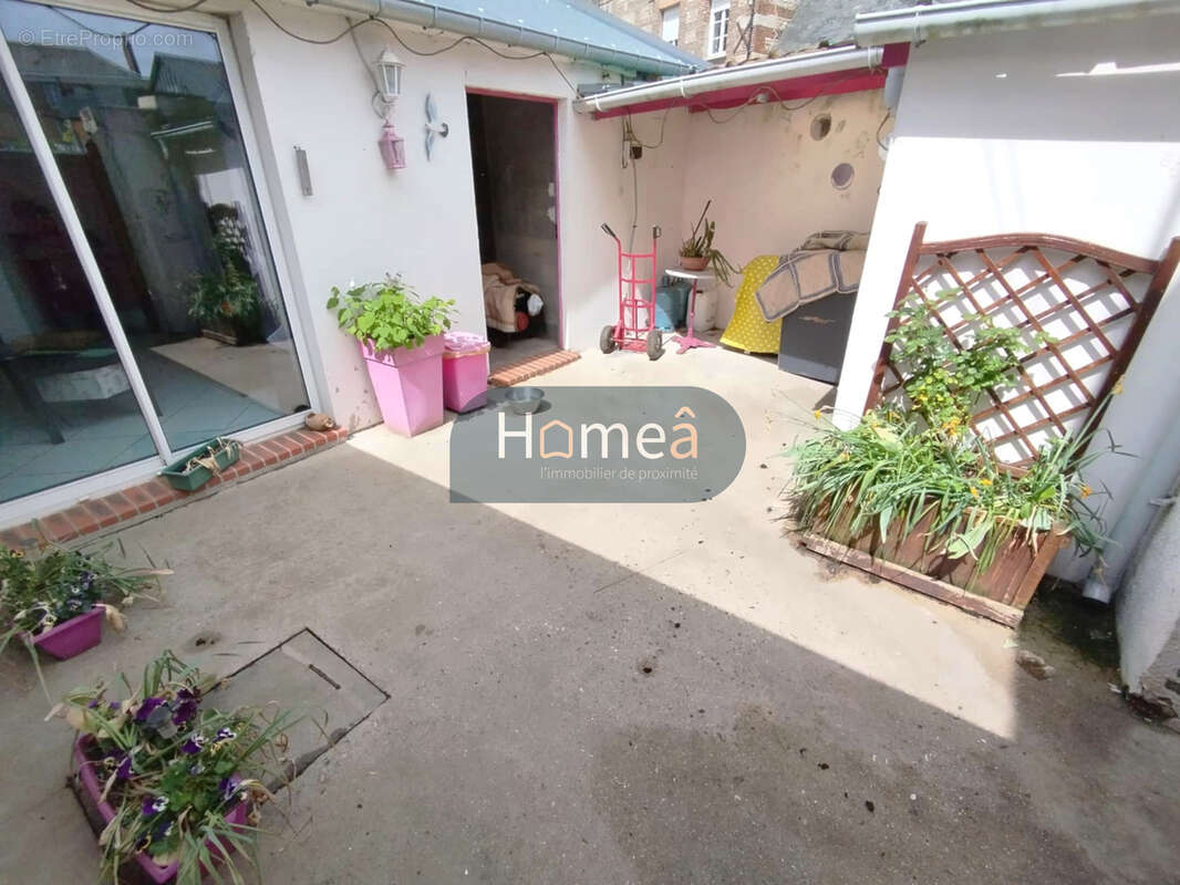 Ensemble immobilier en plein cœur de DOUDEVILLE - photo 7