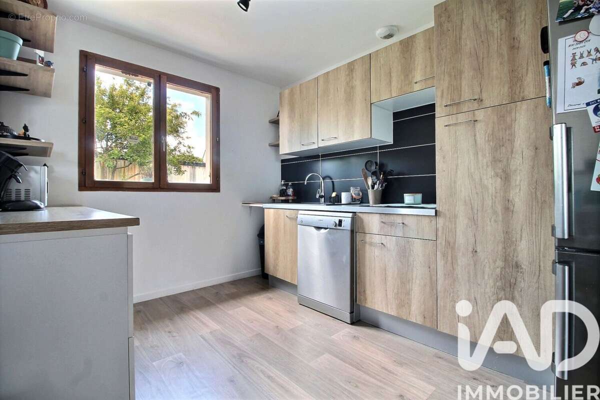 Maison 90 m² à Soignolles-En-Brie  - photo 5