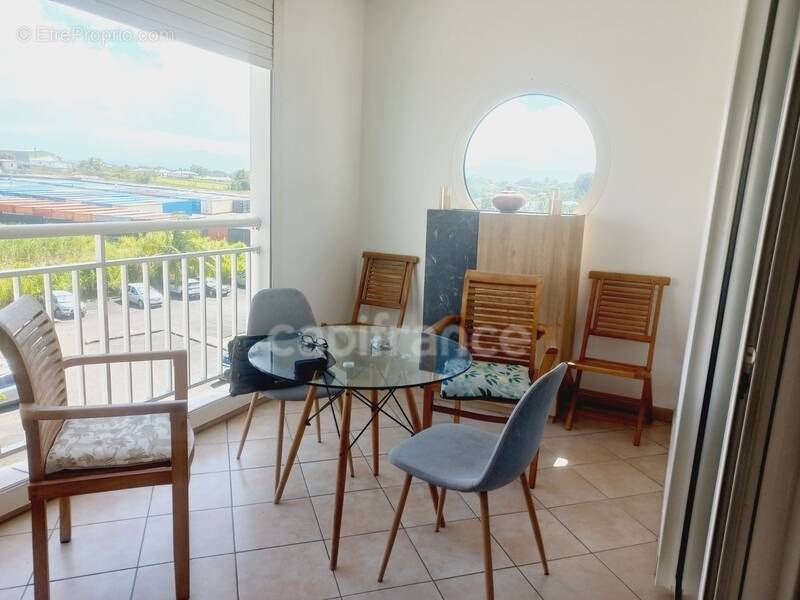 Appartement à BAIE-MAHAULT
