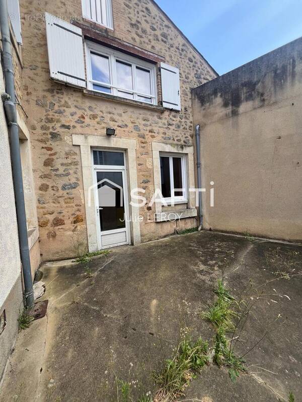 Photo 1 - Maison à BRULON