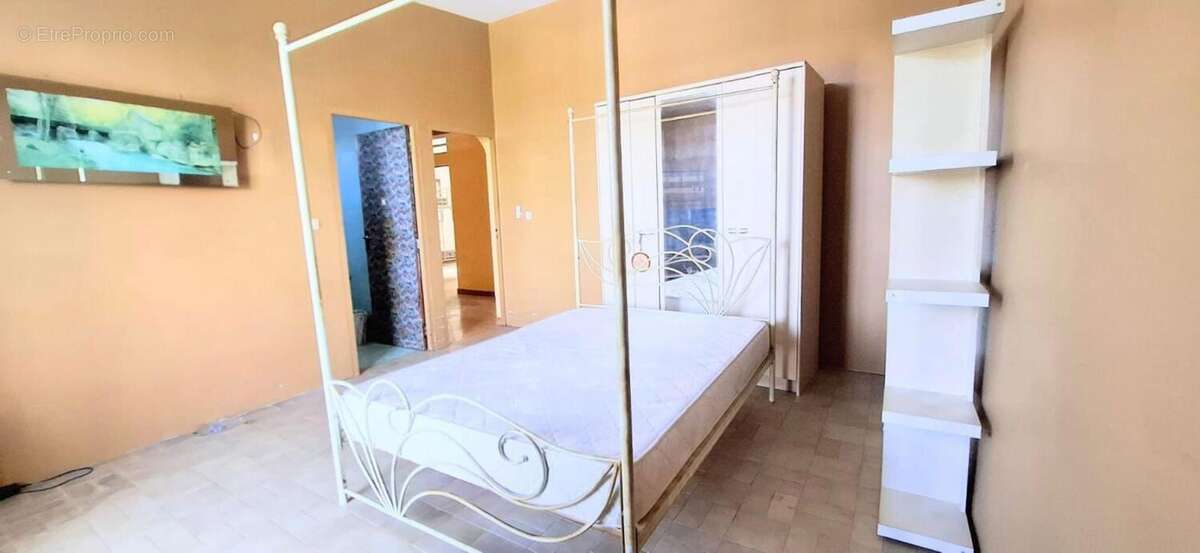 Maison à LES ABYMES