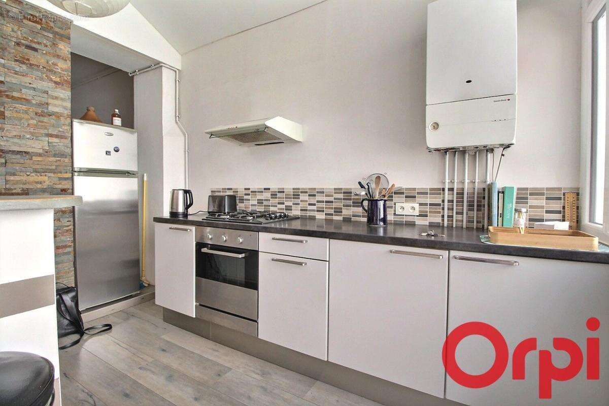 Commerce à MARSEILLE-5E