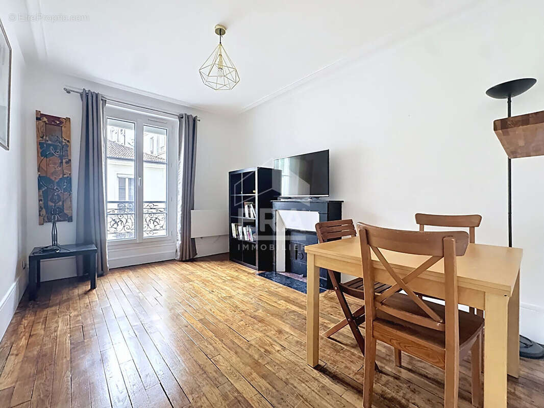 Appartement à PARIS-12E