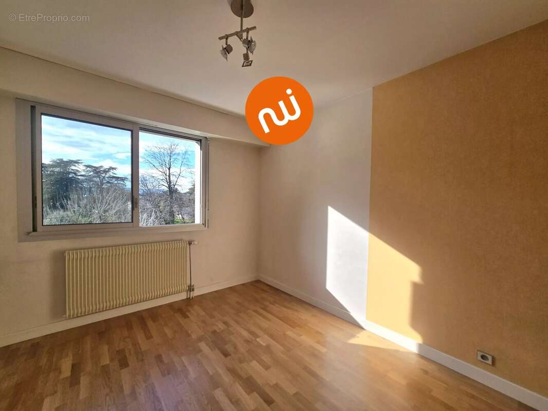 Appartement à TASSIN-LA-DEMI-LUNE