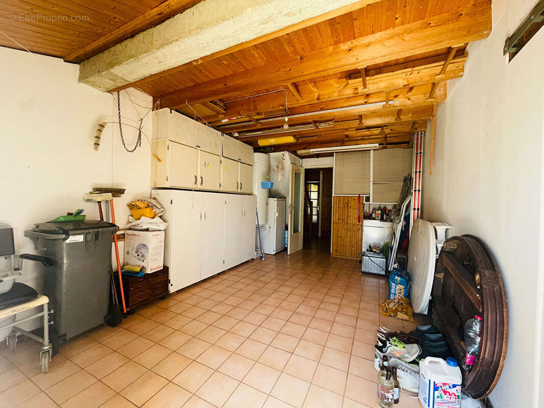 Maison à COMMEQUIERS