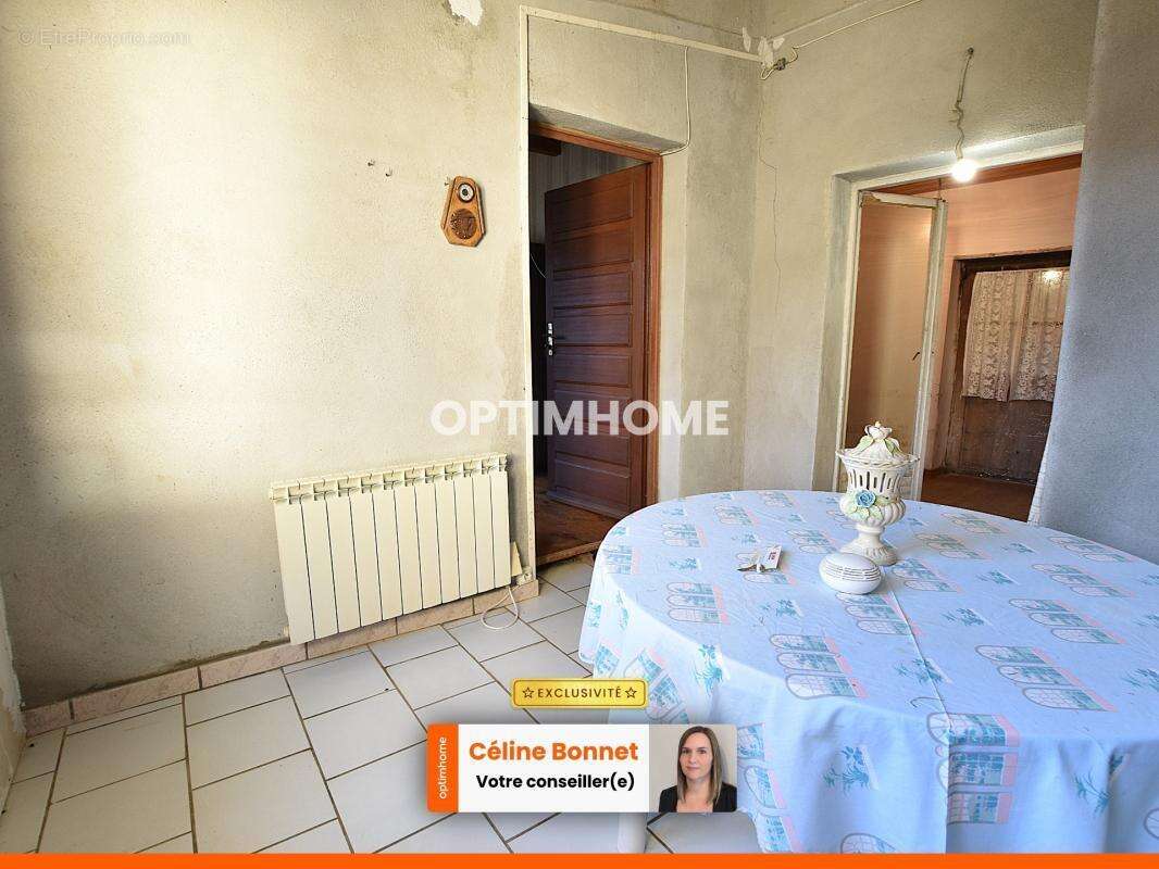 Maison + dépendances + terrain - photo 9