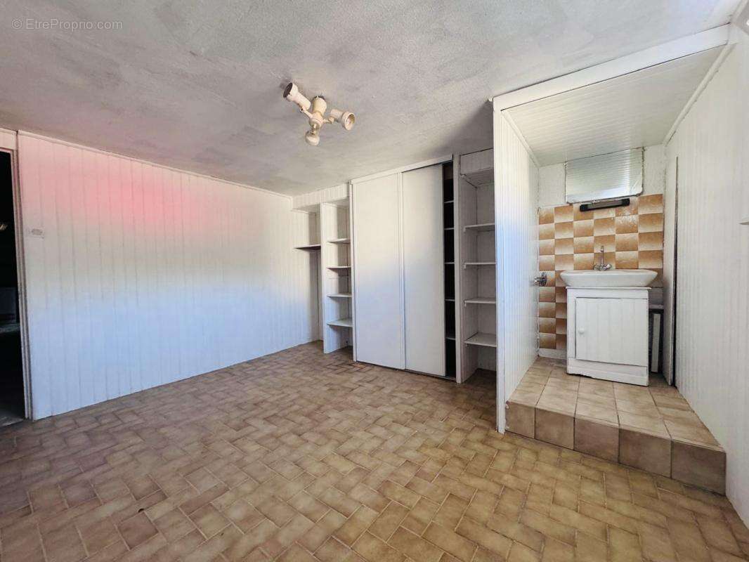 Maison à SAINT-JUST-LE-MARTEL