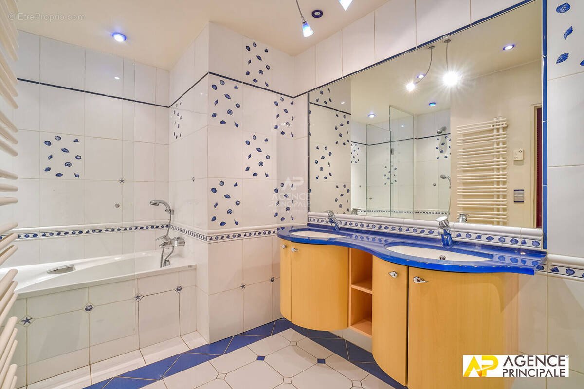 Appartement à MAISONS-LAFFITTE
