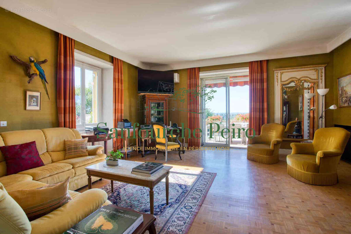 Maison à SARLAT-LA-CANEDA