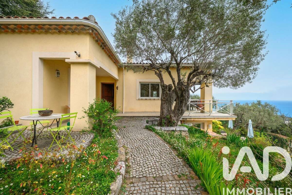 Maison 222 m² à Roquebrune-Cap-Martin  - photo 3