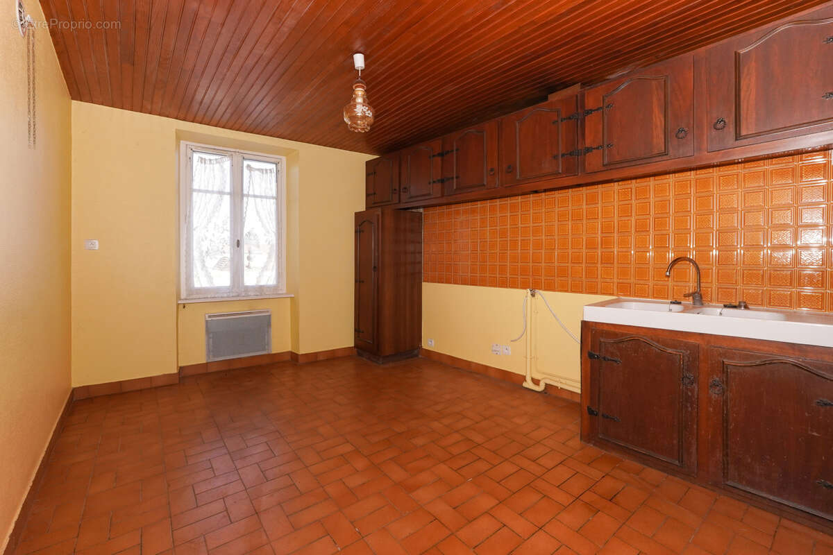 Maison à SAINT-GEORGES-SUR-ALLIER