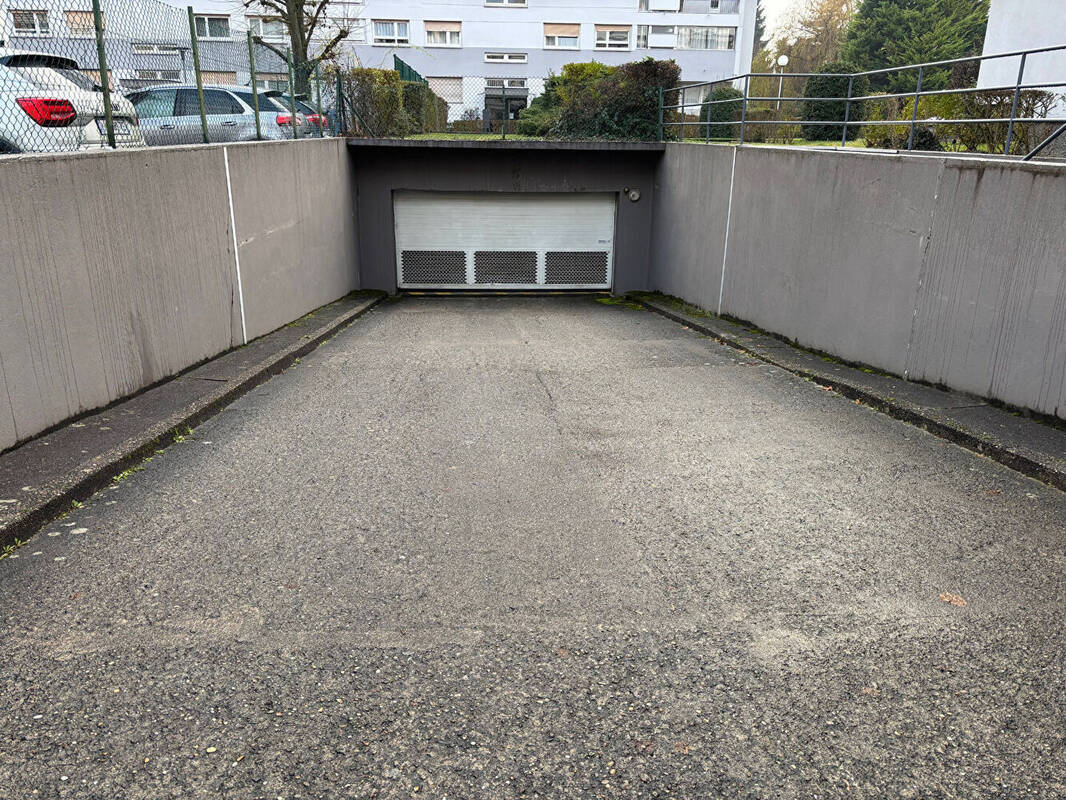 Parking à BISCHHEIM