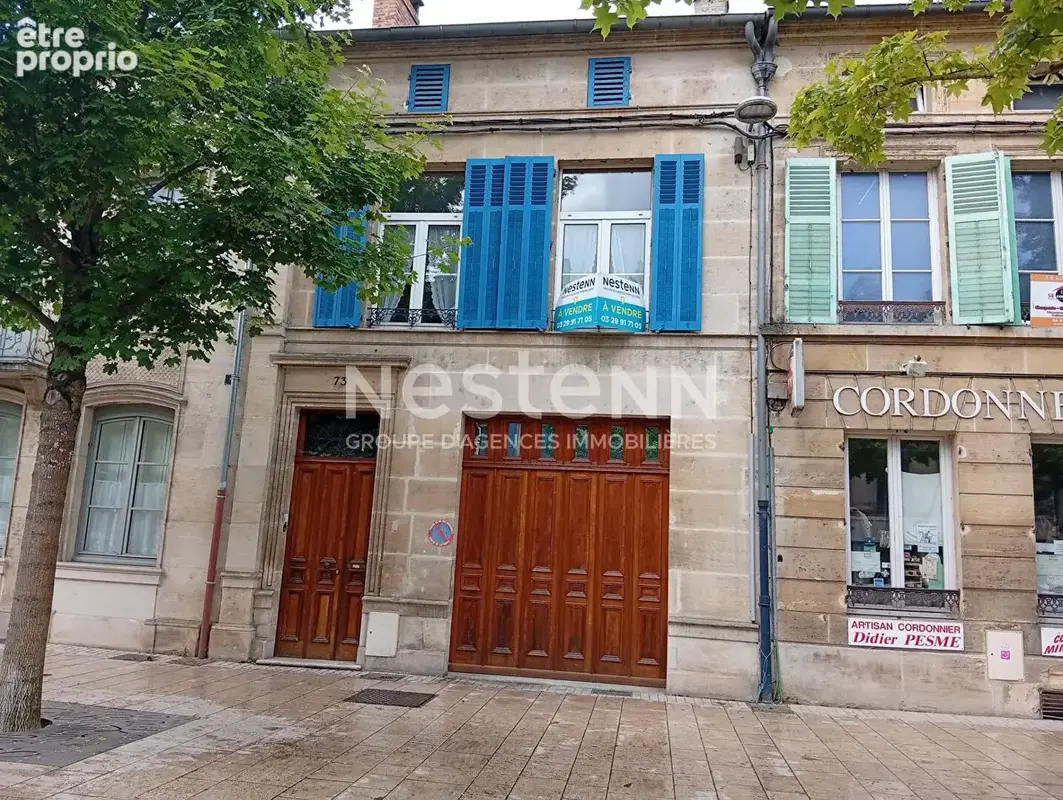 BAR-LE-DUC Boulevard de la Rochelle maison de ville de 8 pièces, 160 m² avec garage  et extérieur. - photo 2