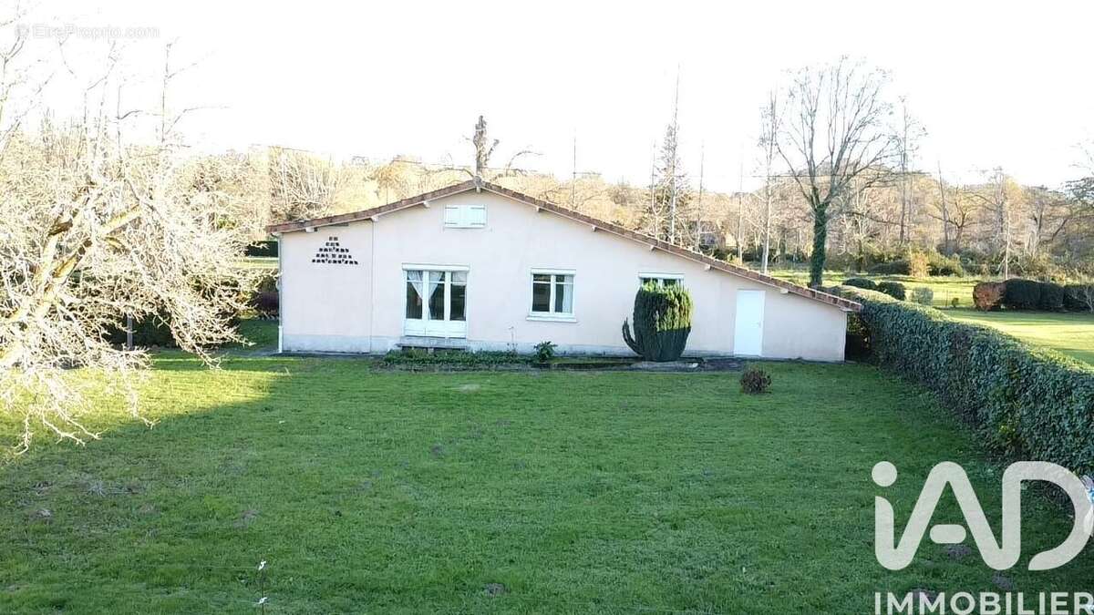 Photo 2 - Maison à LAHOURCADE