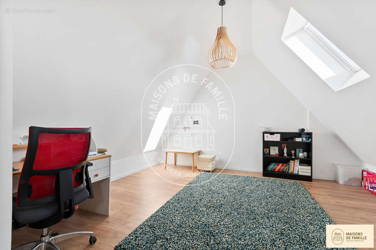 Maison à LA CELLE-SAINT-CLOUD